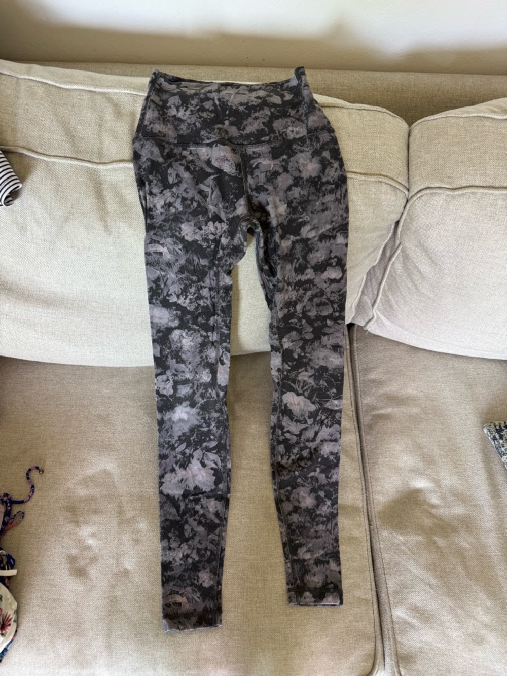 lululemon athletica Black & Gray Patterned High-Rise Leggings